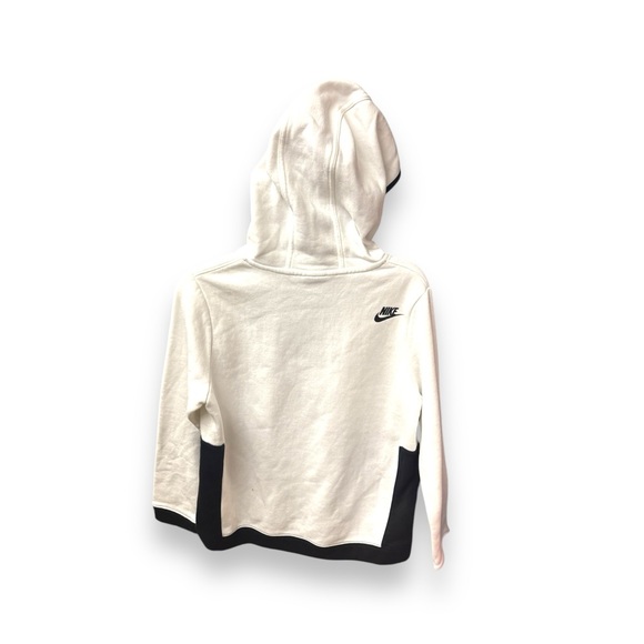 ✨KIDS WHITE SND BLACK NIKE HOODIE✨ - Picture 4 of 4